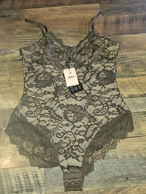 Pissy Lace Bodysuit Teddy in Brown